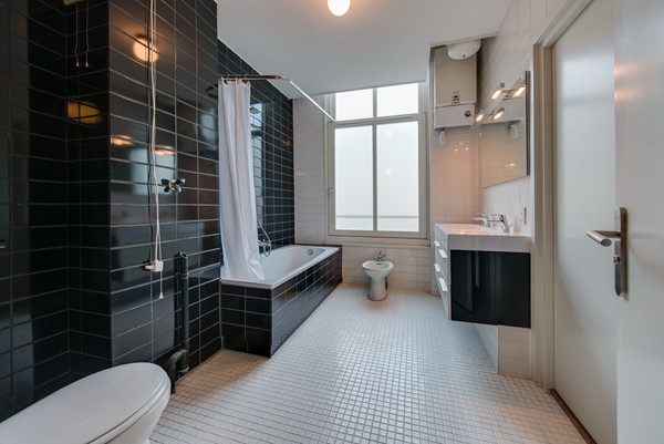 Photo - For rent: Pieter Cornelisz Hooftstraat 113-2, 1071 BR Amsterdam